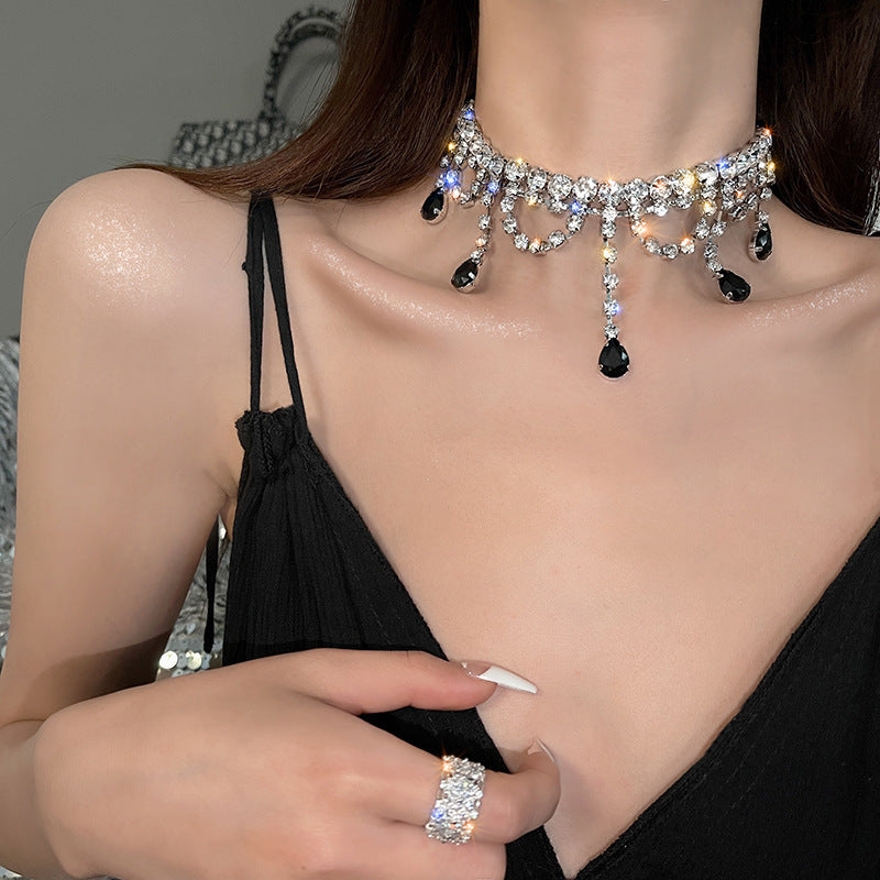 Diamond-Studded Celebrity Clavicle Necklace