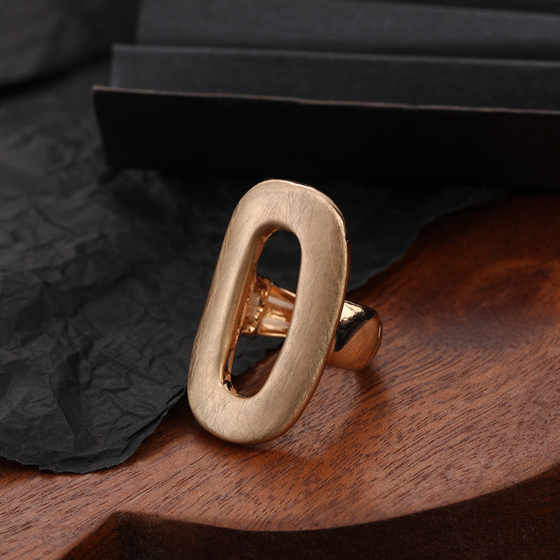 Trendsetting Women's Fashion Ring