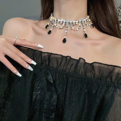 Diamond-Studded Celebrity Clavicle Necklace