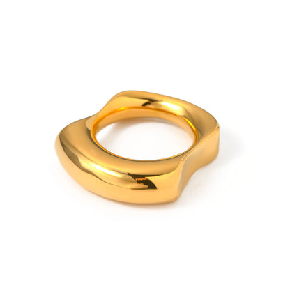 18K Gold Concave Ring