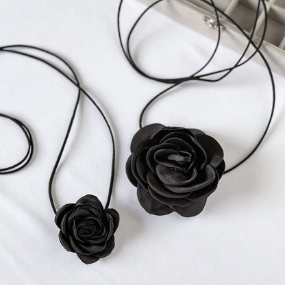 Vintage Rose Lace-up Necklace